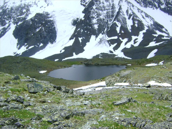 горное озеро в долине 7 озер